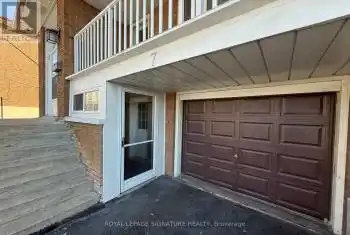 7 Falstaff Avenue Unit# Lower, Toronto (Rustic), Ontario M6L2C6, 2 Bedrooms Bedrooms, ,1 BathroomBathrooms,All Houses,For Rent,Falstaff,W12051813