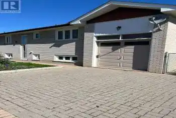 49 Dundee Drive, Toronto (York University Heights), Ontario M3J1H7, 1 Bedroom Bedrooms, ,1 BathroomBathrooms,All Houses,For Rent,Dundee,W12052053