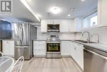 4 Greenacres Road, Toronto (Beechborough-Greenbrook), Ontario M6M4A7, 1 Bedroom Bedrooms, ,1 BathroomBathrooms,All Houses,For Rent,Greenacres,W12052290