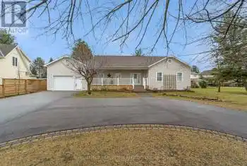199 Niagara Street, Niagara-on-the-Lake (101 - Town), Ontario L0S1J0, 6 Bedrooms Bedrooms, ,5 BathroomsBathrooms,All Houses,For Sale,Niagara,X12053025