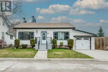 27 STATION Street, Tavistock, Ontario N0B2R0, 3 Bedrooms Bedrooms, ,2 BathroomsBathrooms,All Houses,For Sale,STATION,40712402