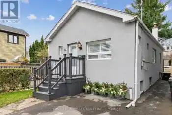 35 Wallington Avenue, Toronto (Woodbine-Lumsden), Ontario M4C2M7, 3 Bedrooms Bedrooms, ,2 BathroomsBathrooms,All Houses,For Sale,Wallington,E12053682