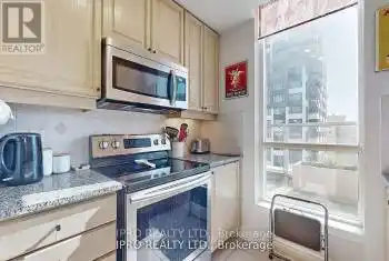 70 High Park Avenue Unit# 1804, Toronto (High Park North), Ontario M6P1A1, 2 Bedrooms Bedrooms, ,2 BathroomsBathrooms,Condo,For Sale,High Park,W12053755