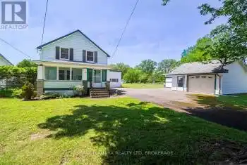 15 Derby Road, Fort Erie (337 - Crystal Beach), Ontario L0S1B0, 2 Bedrooms Bedrooms, ,2 BathroomsBathrooms,All Houses,For Sale,Derby,X12054107
