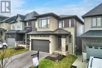 4071 Thomas Street, Lincoln (982 - Beamsville), Ontario L3J0S5, 5 Bedrooms Bedrooms, ,4 BathroomsBathrooms,All Houses,For Sale,Thomas,X12054132