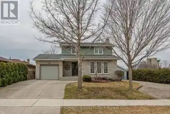 127 Kleinfeldt Avenue, Lucan Biddulph (Lucan), Ontario N0M2J0, 3 Bedrooms Bedrooms, ,2 BathroomsBathrooms,All Houses,For Sale,Kleinfeldt,X12054136