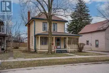 52 Ellis Street, Norfolk (Port Rowan), Ontario N0E1M0, 4 Bedrooms Bedrooms, ,1 BathroomBathrooms,All Houses,For Sale,Ellis,X12054475