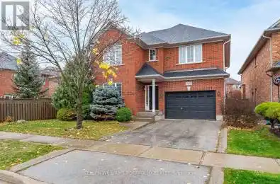2153 MEADOWGLEN Drive Oakville (1019 - WM Westmount) Ontario L6M4C9