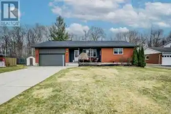 5962 Maple Lane Road, North Perth (Wallace), Ontario N0G1Y0, 5 Bedrooms Bedrooms, ,3 BathroomsBathrooms,All Houses,For Sale,Maple Lane,X12052841