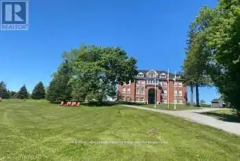 1354 YOUNGS POINT Road Unit# 401, Smith-Ennismore-Lakefield, Ontario K0L2H0, 1 Bedroom Bedrooms, ,1 BathroomBathrooms,All Houses,For Rent,YOUNGS POINT,X12055016