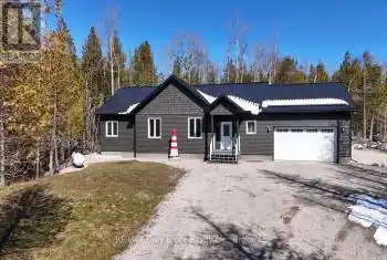 32 Devils Glen Road, Northern Bruce Peninsula, Ontario N0H2T0, 3 Bedrooms Bedrooms, ,2 BathroomsBathrooms,All Houses,For Sale,Devils Glen,X12055267