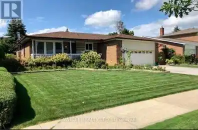 74 Portico Drive Toronto (Woburn) Ontario M1G3R6