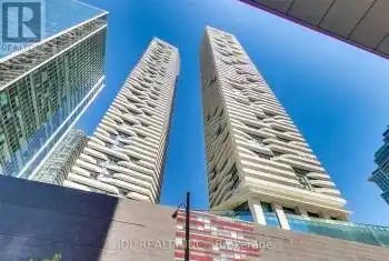 100 Harbour Street Unit# 4010, Toronto (Waterfront Communities), Ontario M5J2T5, 2 Bedrooms Bedrooms, ,2 BathroomsBathrooms,Condo,For Rent,Harbour,C12055272