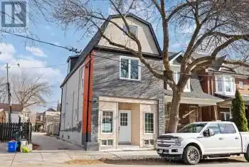 1085 Dovercourt Road Unit# 3, Toronto (Dovercourt-Wallace Emerson-Junction), Ontario M6H2X7, 2 Bedrooms Bedrooms, ,1 BathroomBathrooms,All Houses,For Rent,Dovercourt,W12055270