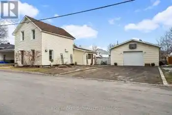 28 Tierney Street, Arnprior, Ontario K7S2S1, 3 Bedrooms Bedrooms, ,3 BathroomsBathrooms,All Houses,For Sale,Tierney,X12052396