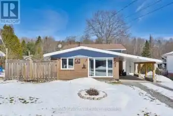 26 Forest View Drive, Huntsville (Chaffey), Ontario P1H1E9, 3 Bedrooms Bedrooms, ,1 BathroomBathrooms,All Houses,For Sale,Forest View,X12055572