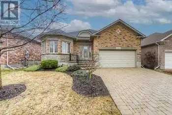 26 Orchard Way Unit# 18, Wilmot, Ontario N3A4P7, 2 Bedrooms Bedrooms, ,2 BathroomsBathrooms,All Houses,For Sale,Orchard,X12055742