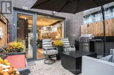 207A Manning Avenue Toronto (Trinity-Bellwoods) Ontario M6J2K8
