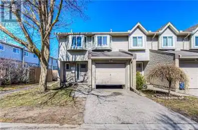 20 PAULANDER Drive Unit# 32 Kitchener Ontario N2M5L3