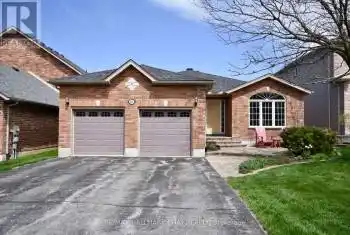 167 Crompton Drive, Barrie (Little Lake), Ontario L4M6P1, 4 Bedrooms Bedrooms, ,3 BathroomsBathrooms,All Houses,For Sale,Crompton,S12056240