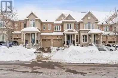 3453 Fourth Line Oakville (1016 - SH Sixteen Hollow) Ontario L6M1N8