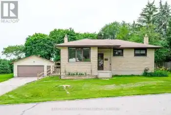 815 Stewart Drive, Peterborough South (5 East), Ontario K9J7R3, 4 Bedrooms Bedrooms, ,2 BathroomsBathrooms,All Houses,For Sale,Stewart,X12056595
