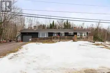 39132 Combermere Road, Madawaska Valley, Ontario K0J1L0, 3 Bedrooms Bedrooms, ,2 BathroomsBathrooms,All Houses,For Sale,Combermere,X12042610