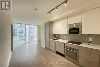 17 Dundonald Street Unit# 709, Toronto (Church-Yonge Corridor), Ontario M4Y1K3, 2 Bedrooms Bedrooms, ,1 BathroomBathrooms,Condo,For Rent,Dundonald,C12056601
