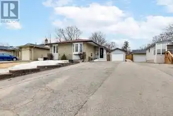 26 Collete Crescent, Barrie (Cundles East), Ontario L4M2Z2, 4 Bedrooms Bedrooms, ,3 BathroomsBathrooms,All Houses,For Sale,Collete,S12056297