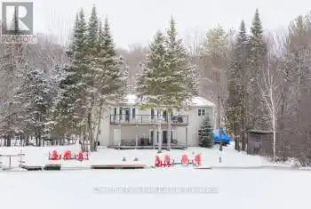 121 North Deer Lake Road, Huntsville (Stephenson), Ontario P0B1L0, 4 Bedrooms Bedrooms, ,2 BathroomsBathrooms,All Houses,For Sale,North Deer Lake,X12056921