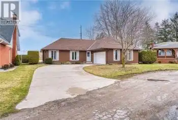 5 WINDHAM Court, Listowel, Ontario N4W3M3, 5 Bedrooms Bedrooms, ,2 BathroomsBathrooms,All Houses,For Sale,WINDHAM,40705607