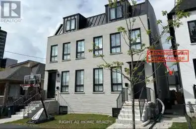 50A Lanark Avenue Unit# CoachHs Toronto (Oakwood Village) Ontario M6C2