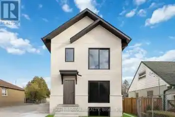 19 Hatfield (Lower) Crescent, Toronto (Elms-Old Rexdale), Ontario M9W3R7, 1 Bedroom Bedrooms, ,1 BathroomBathrooms,All Houses,For Rent,Hatfield (Lower),W12057218