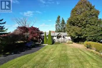 730 Campbell Avenue, Kincardine, Ontario N2Z1V9, 4 Bedrooms Bedrooms, ,2 BathroomsBathrooms,All Houses,For Sale,Campbell,X12052689