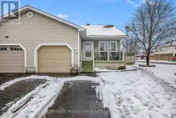 99 Short Road, Arnprior, Ontario K7S3X9, 3 Bedrooms Bedrooms, ,2 BathroomsBathrooms,All Houses,For Sale,Short,X12057518