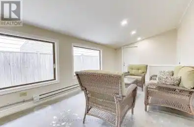 329 SMITH Street Unit# LOWER Central Elgin (Port Stanley) Ontario N5L1