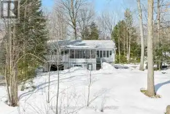 336 Peek-A-Boo Trail, Tiny, Ontario L9M0B3, 6 Bedrooms Bedrooms, ,2 BathroomsBathrooms,All Houses,For Sale,Peek-A-Boo,S12033986