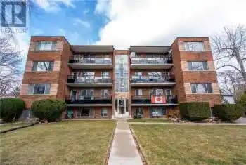 2433 FIRST Street Unit# 11, Burlington, Ontario L7R1C7, 2 Bedrooms Bedrooms, ,1 BathroomBathrooms,Condo,For Rent,FIRST,40712982