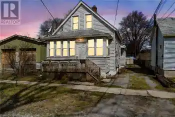 10 KINNEAR Street, Port Colborne, Ontario L3K1A6, 2 Bedrooms Bedrooms, ,1 BathroomBathrooms,All Houses,For Sale,KINNEAR,40712107
