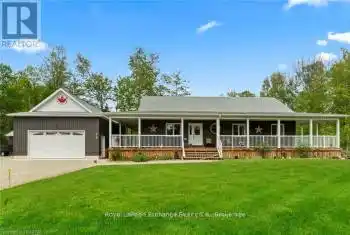 615 Cayuga Crescent, Huron-Kinloss, Ontario N2Z2X3, 3 Bedrooms Bedrooms, ,2 BathroomsBathrooms,All Houses,For Sale,Cayuga,X12054144