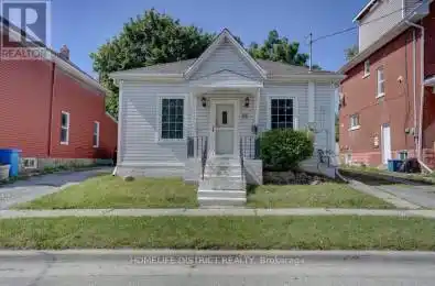 26 Brock Street Oshawa (O'Neill) Ontario L1G1R9