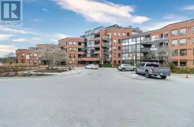 100 Arbors Lane Unit# 207 Vaughan (West Woodbridge) Ontario L4L7G4