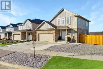 144 Cinnamon Fern Street, Waterloo, Ontario N2V0E9, 6 Bedrooms Bedrooms, ,4 BathroomsBathrooms,All Houses,For Sale,Cinnamon Fern,X12058146