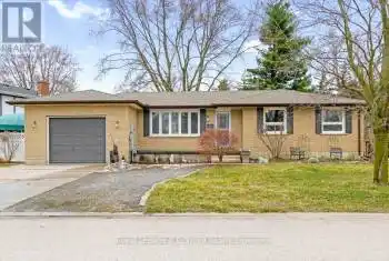 8 Marshall Drive, Norwich (Norwich Town), Ontario N0J1P0, 3 Bedrooms Bedrooms, ,2 BathroomsBathrooms,All Houses,For Sale,Marshall,X12057338