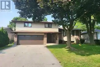 241 Sunrise Crescent, Oakville (1001 - BR Bronte), Ontario L6L3L4, 4 Bedrooms Bedrooms, ,2 BathroomsBathrooms,All Houses,For Sale,Sunrise,W12057741