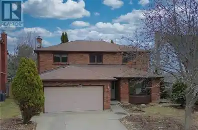 35 DAFFODIL Crescent Hamilton Ontario L9K1C7
