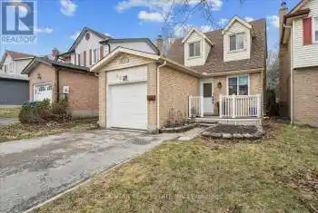 141 IRONWOOD Road, Guelph (Kortright West), Ontario N1G3P5, 3 Bedrooms Bedrooms, ,2 BathroomsBathrooms,All Houses,For Sale,IRONWOOD,X12058667