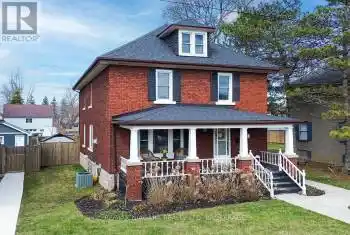 261 Sugarloaf Street, Port Colborne (878 - Sugarloaf), Ontario L3K2P1, 4 Bedrooms Bedrooms, ,2 BathroomsBathrooms,All Houses,For Sale,Sugarloaf,X12058217