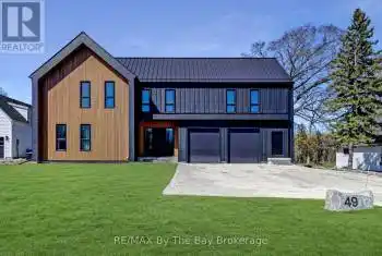 49 Broadview Street, Collingwood, Ontario L9Y0X2, 5 Bedrooms Bedrooms, ,4 BathroomsBathrooms,All Houses,For Sale,Broadview,S12058686