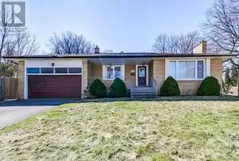 9 Strathdee Drive, Toronto (Willowridge-Martingrove-Richview), Ontario M9R1A5, 5 Bedrooms Bedrooms, ,3 BathroomsBathrooms,All Houses,For Sale,Strathdee,W12056965
